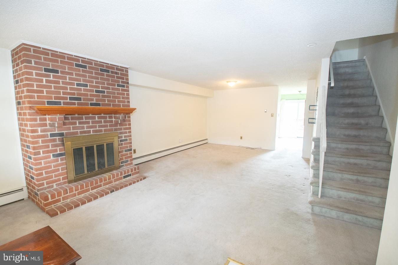 2407 Walnut Ridge Drive Pottstown, PA 19464 - Photo 3 of 18