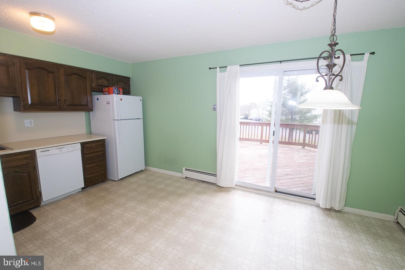2407 Walnut Ridge Drive Pottstown, PA 19464 - Photo 6 of 18