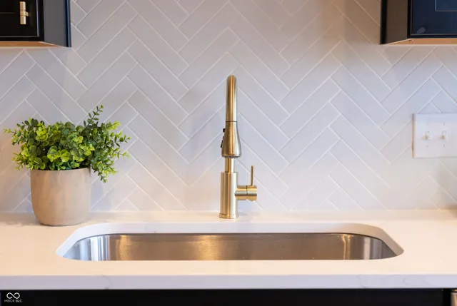 $322,500 | 1523 Marlowe Avenue, Indianapolis, IN 46201