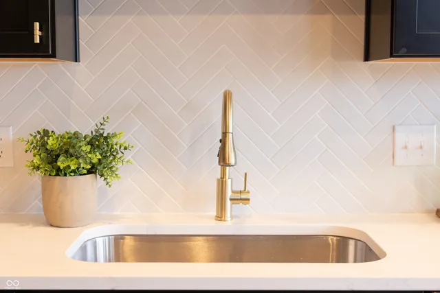 $322,500 | 1523 Marlowe Avenue, Indianapolis, IN 46201