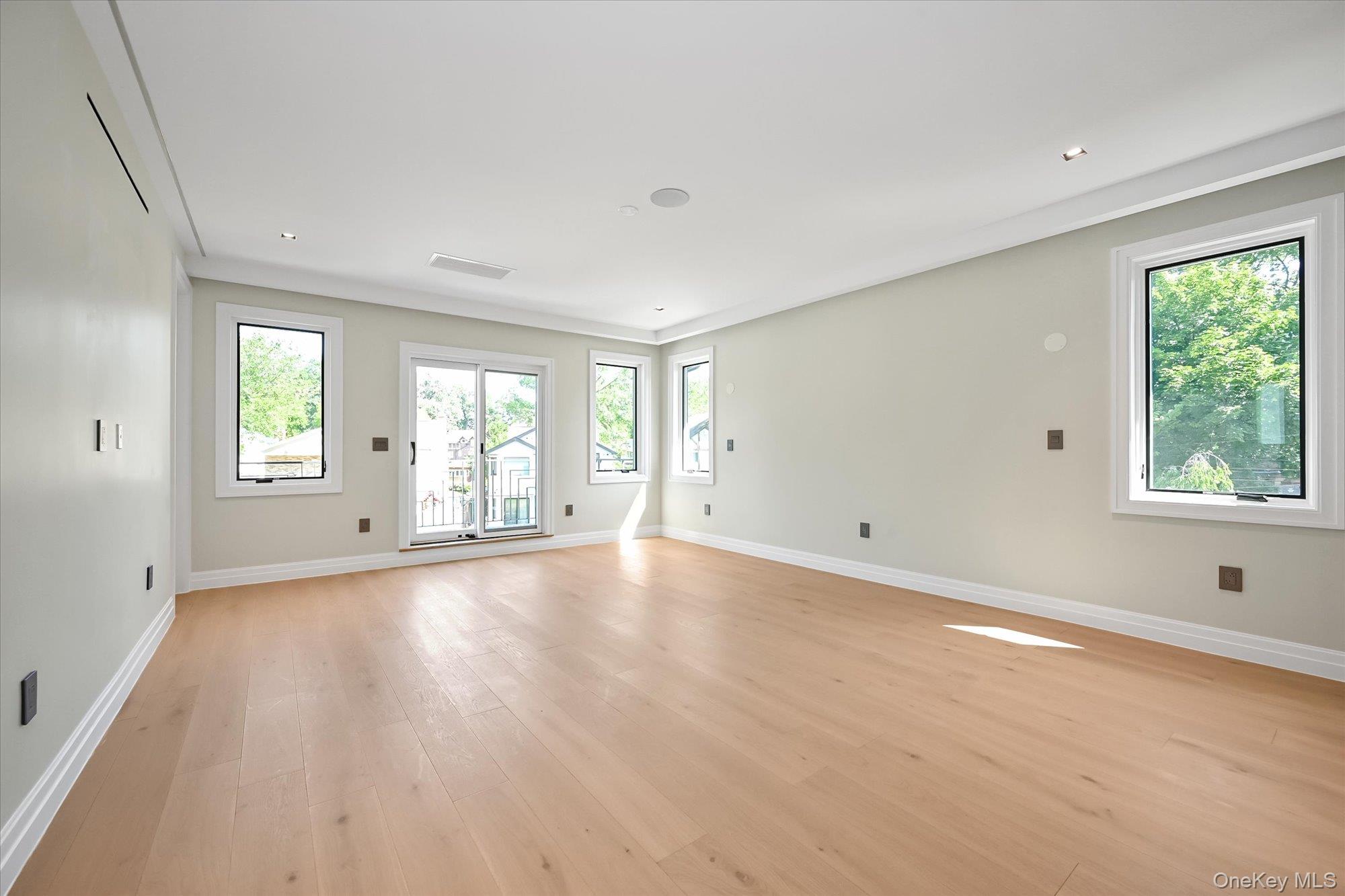 176-12 Kildare Road Queens, NY 11432 - Photo 18 of 36
