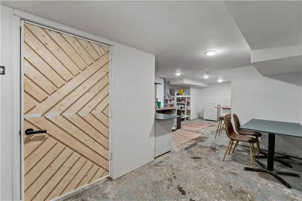 $169,900 | 848 Duss Avenue, Ambridge, PA 15003
