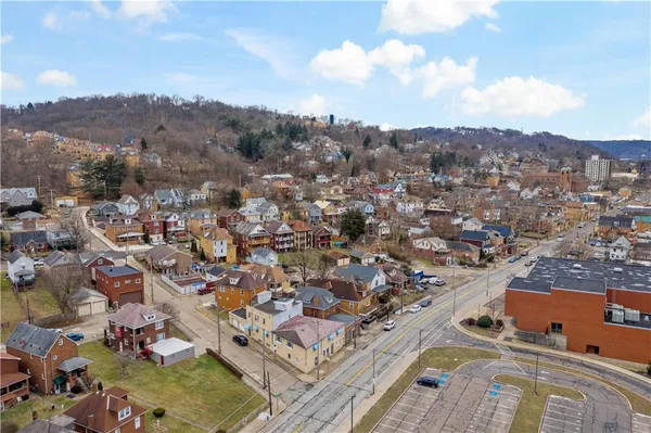 $169,900 | 848 Duss Avenue, Ambridge, PA 15003