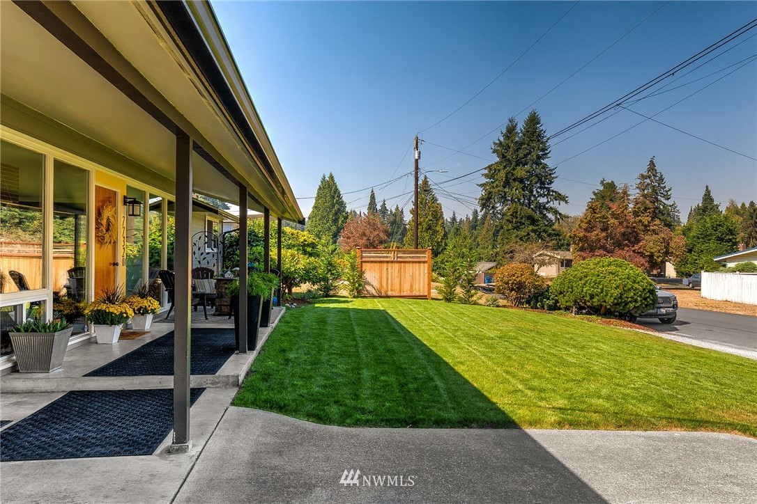 7732 192nd Place Southwest Edmonds, WA 98026 - Photo 2 of 23 Gallery Image 2