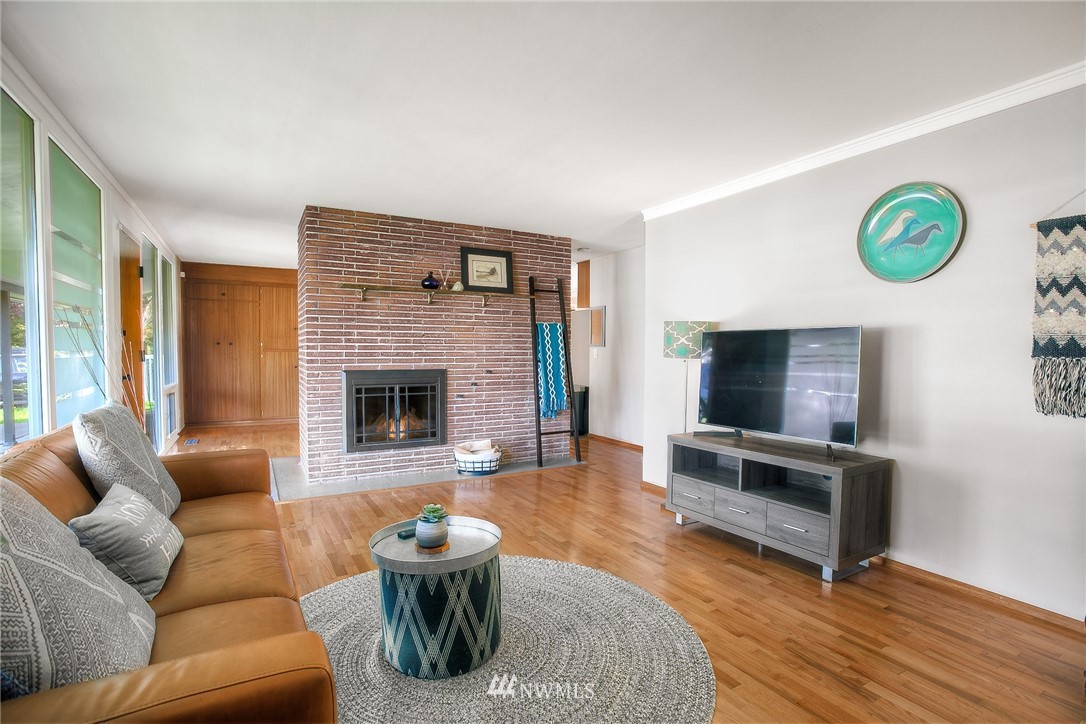 7732 192nd Place Southwest Edmonds, WA 98026 - Photo 6 of 23 Gallery Image 6