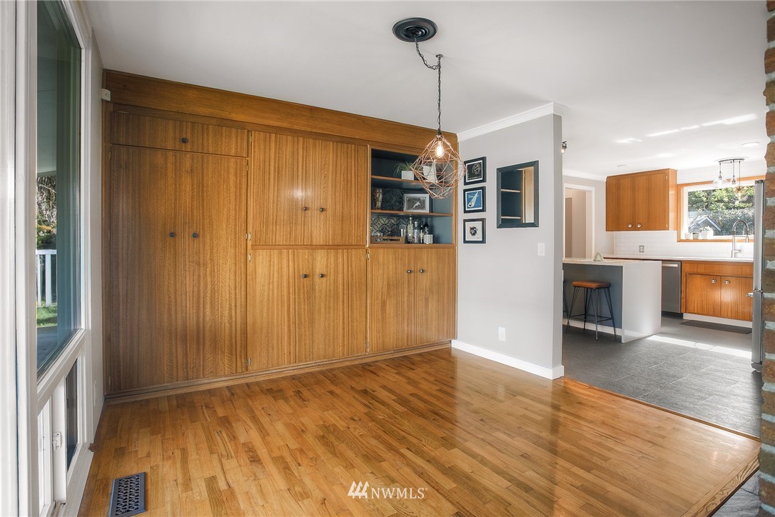 7732 192nd Place Southwest Edmonds, WA 98026 - Photo 7 of 23 Gallery Image 7