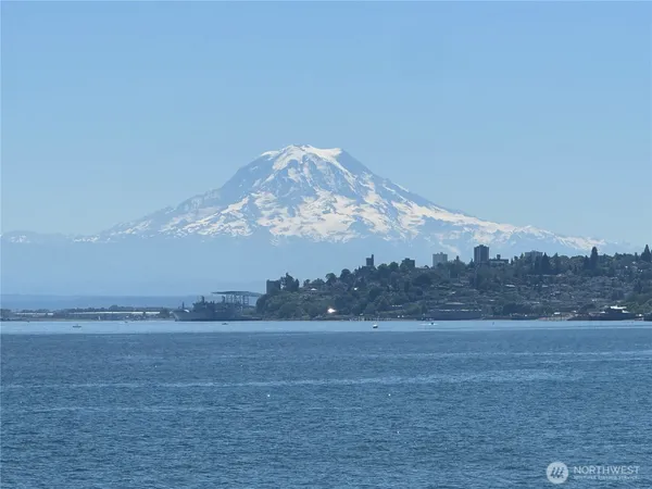 $2,500 | 3020 North 33rd Street, Unit B, Tacoma, WA 98407