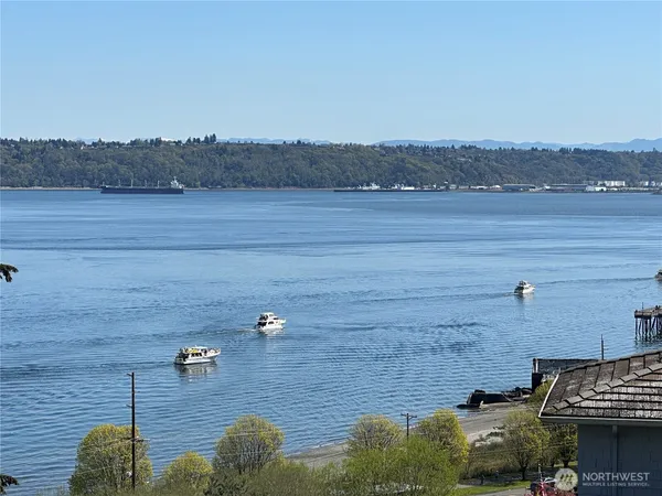 $2,500 | 3020 North 33rd Street, Unit B, Tacoma, WA 98407