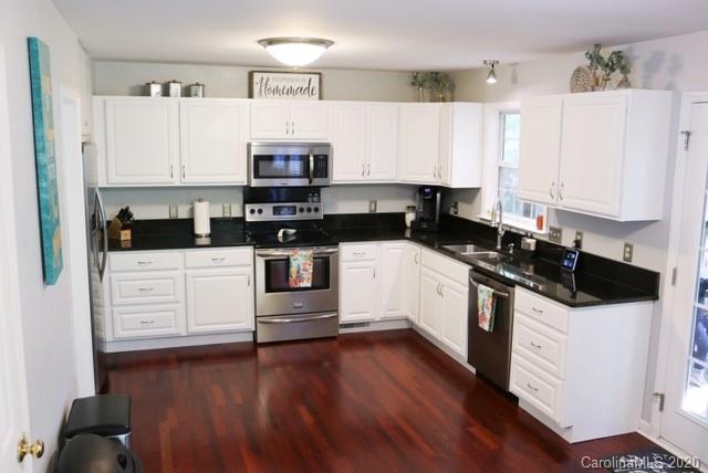 8228 Stevens Mill Road Matthews, NC 28104 - Photo 10 of 24 Gallery Image 10