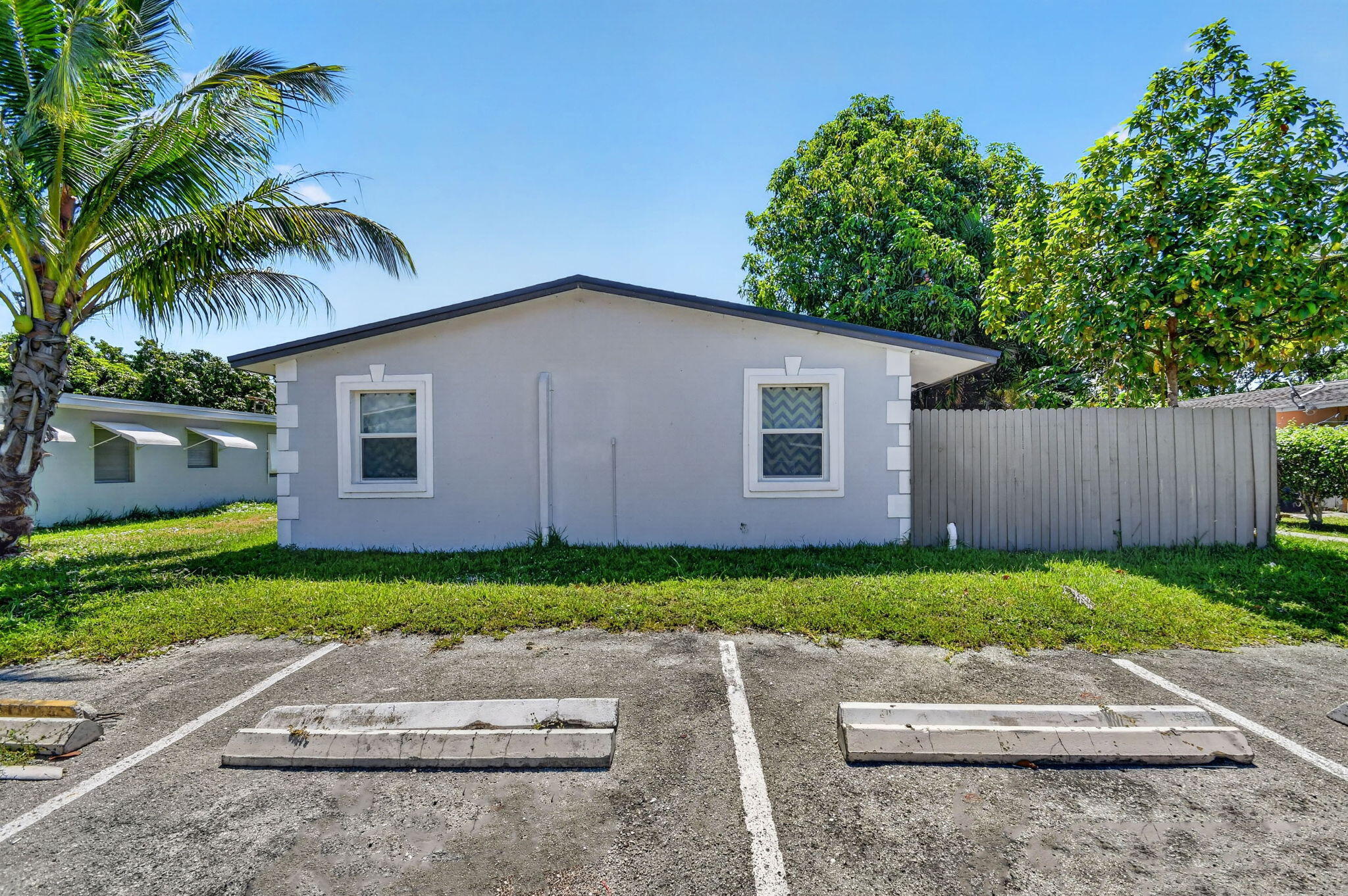 3382 Rudolph Road Lake Worth, FL 33461 - Photo 2 of 43 2-web-or-mls-DSC_9146