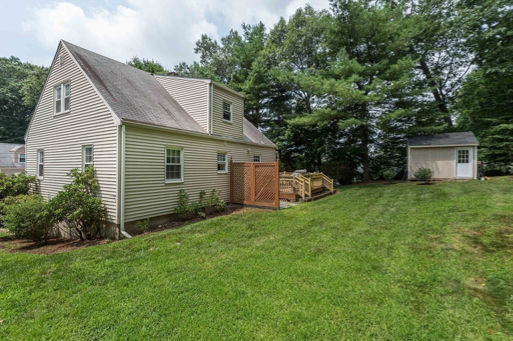 22 Hiawatha Road Woburn, MA 01801 - Photo 19 of 27 Gallery Image 19