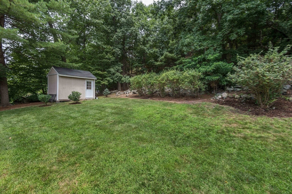 22 Hiawatha Road Woburn, MA 01801 - Photo 20 of 27 Gallery Image 20