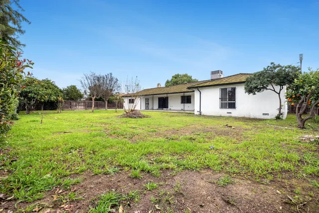 $490,000 | 5167 East Balch Avenue, Fresno, CA 93727