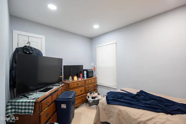 $274,900 | 1529 7th Avenue, Watervliet, NY 12189