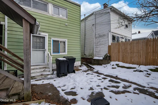 $274,900 | 1529 7th Avenue, Watervliet, NY 12189