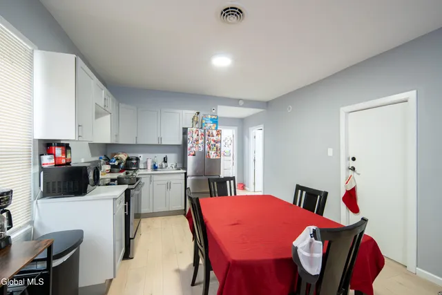 $274,900 | 1529 7th Avenue, Watervliet, NY 12189