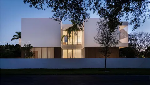 a view of backyard with hardwood