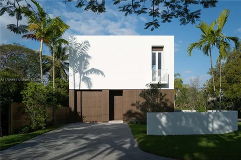 $2,150,000 | 6800 Southwest 83rd Place, Miami, FL 33143