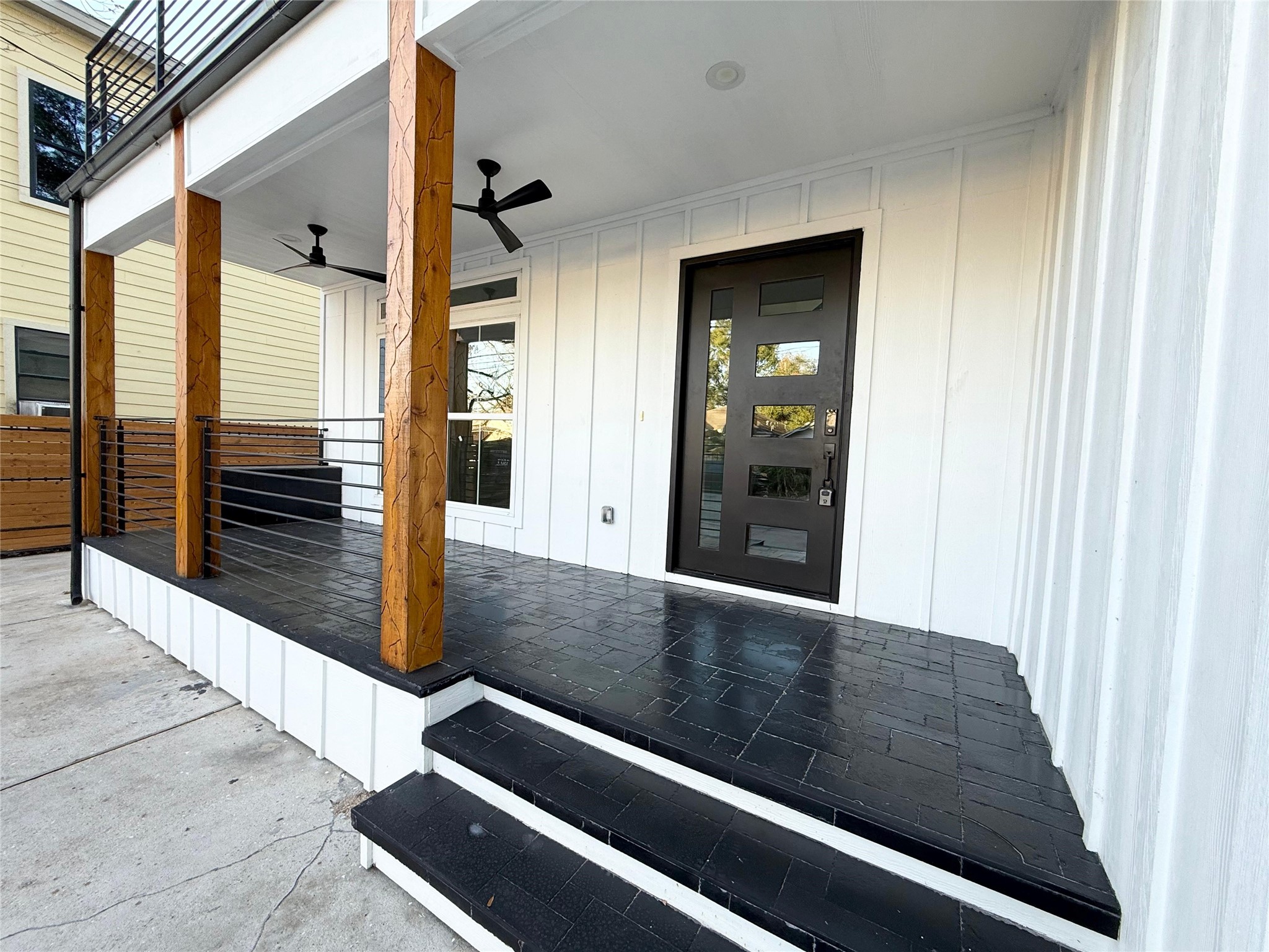 1617 Common Street Houston, TX 77009 - Photo 4 of 47