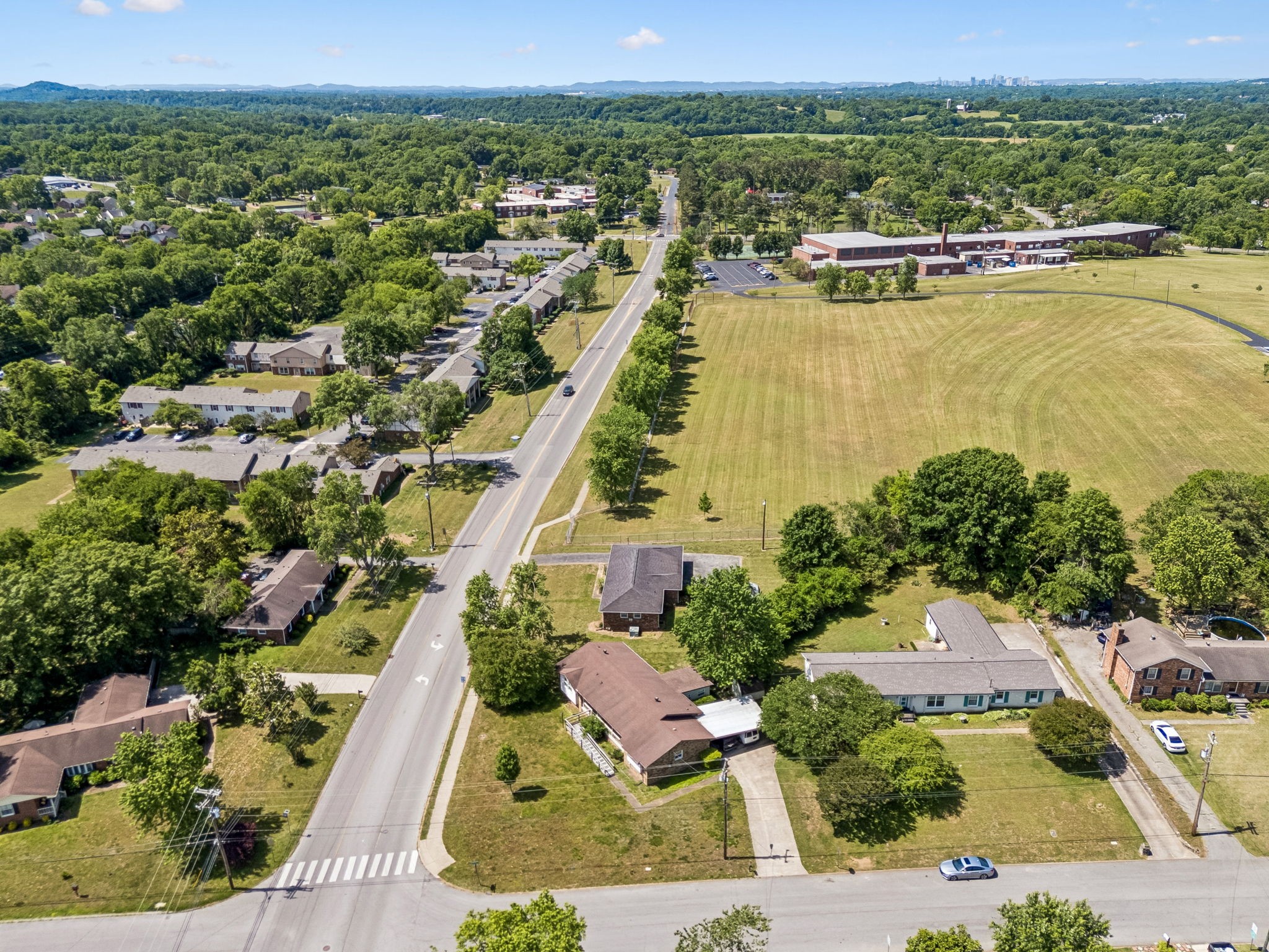 1246 Apache Lane Madison, TN 37115 - Photo 18 of 21 a view of a city