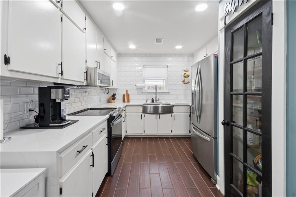 2083 Pond Road Duluth, GA 30096 - Photo 10 of 29