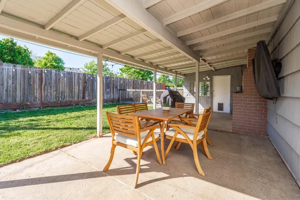 $444,900 | 6224 Templeton Drive, Carmichael, CA 95608