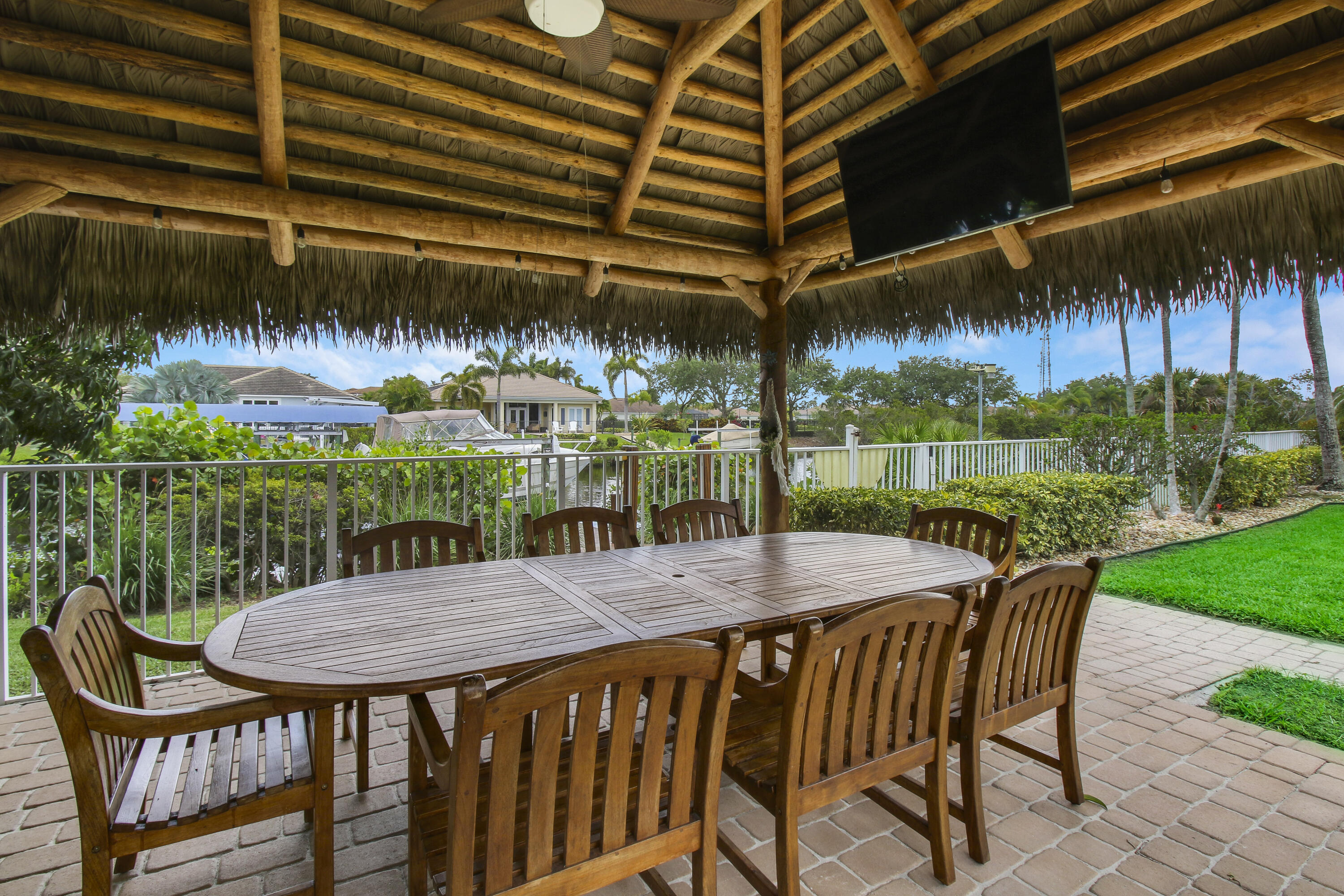 660 Southwest Yacht Basin Way Stuart, FL 34997 - Photo 34 of 42 Tiki Hut