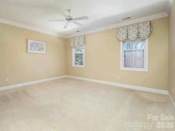 $599,000 | 124 Towne Pl Drive, Hendersonville, NC 28792