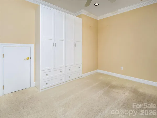 $599,000 | 124 Towne Pl Drive, Hendersonville, NC 28792