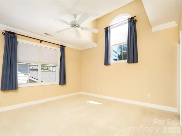 $599,000 | 124 Towne Pl Drive, Hendersonville, NC 28792