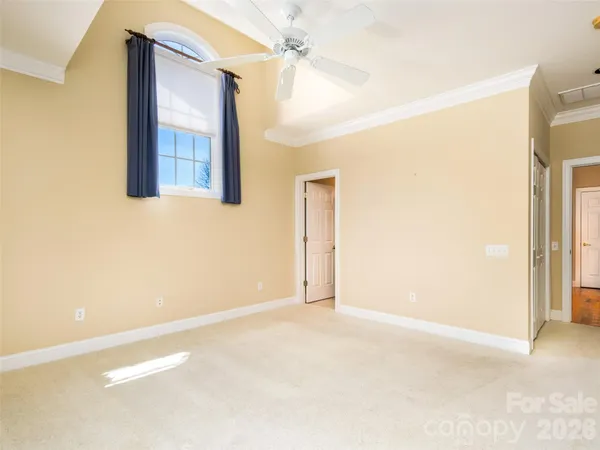 $599,000 | 124 Towne Pl Drive, Hendersonville, NC 28792