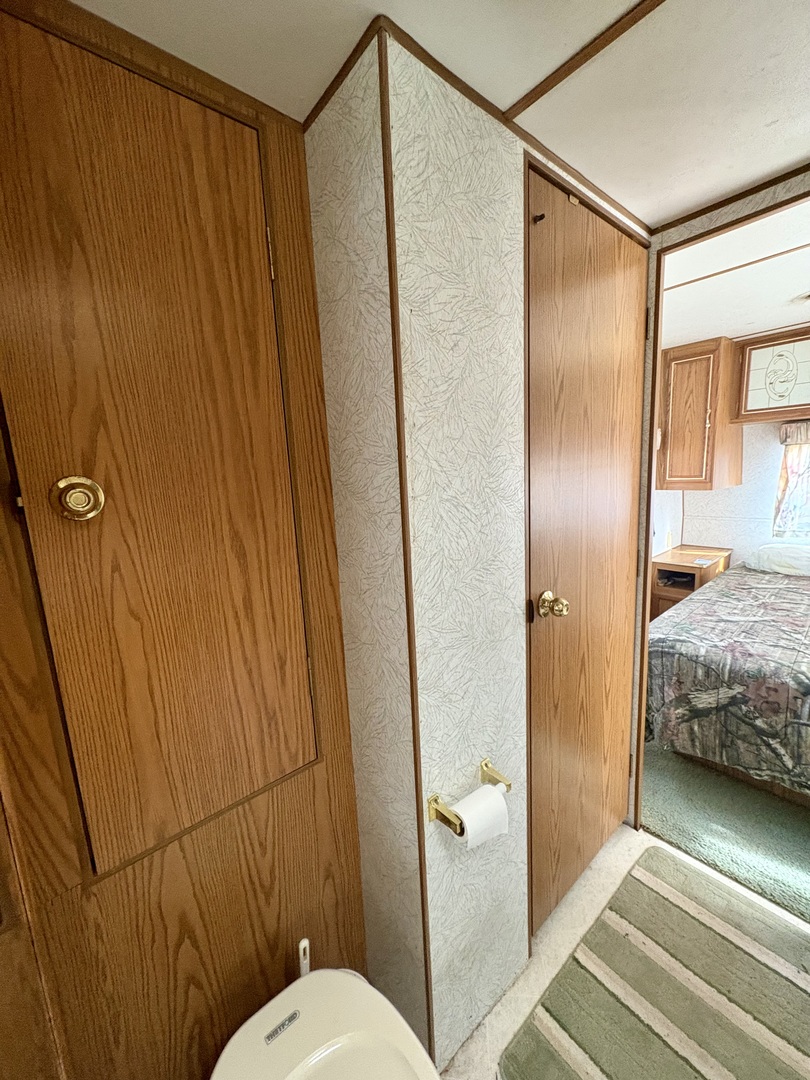 5-498 Woodhaven Sublette, IL 61367 - Photo 18 of 22 a bathroom with a shower and a toilet