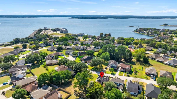 $397,900 | 6971 Breezy Point, Willis, TX 77318