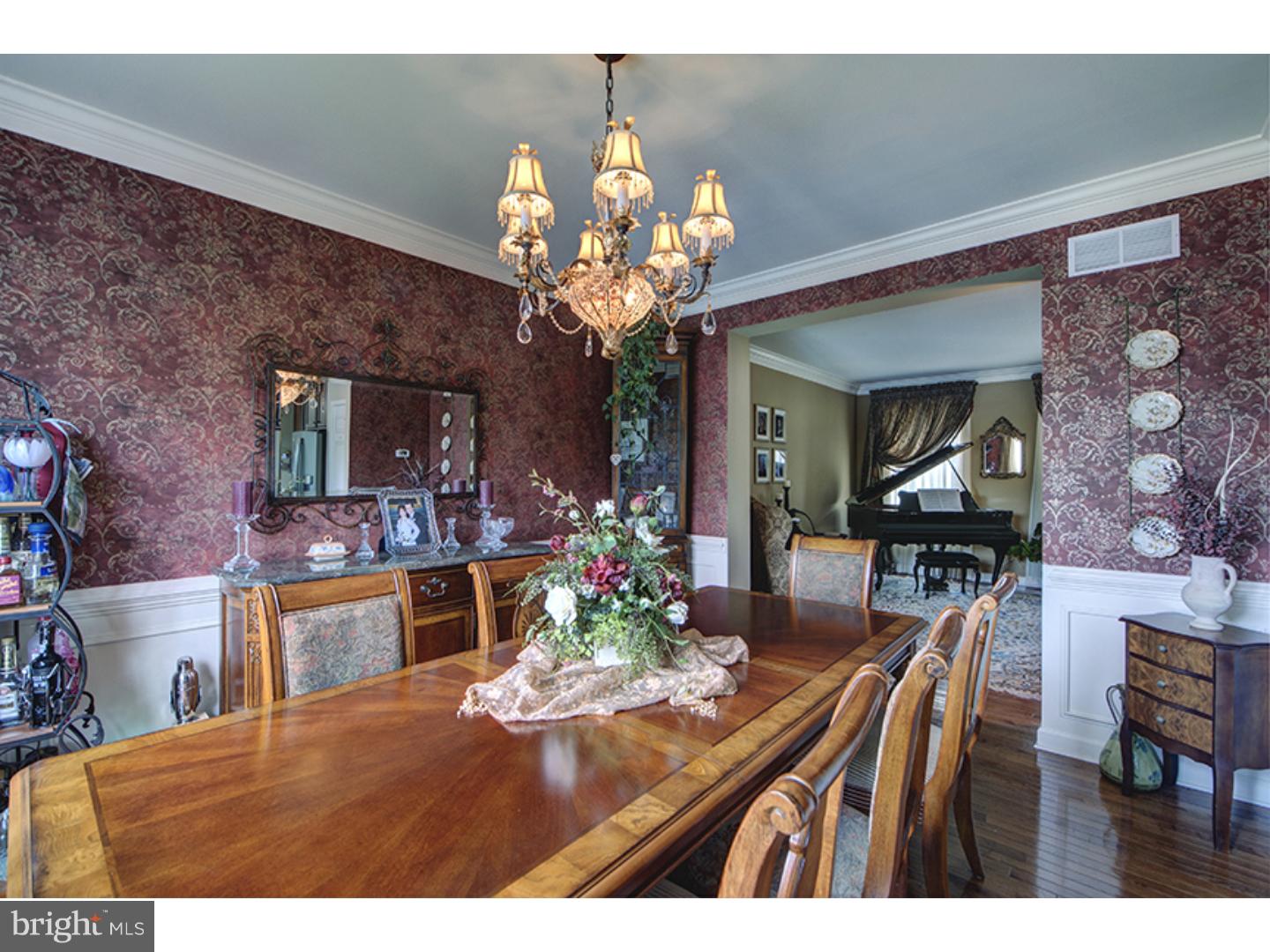 137 Tatham Road Bensalem, PA 19020 - Photo 5 of 25 Gallery Image 5