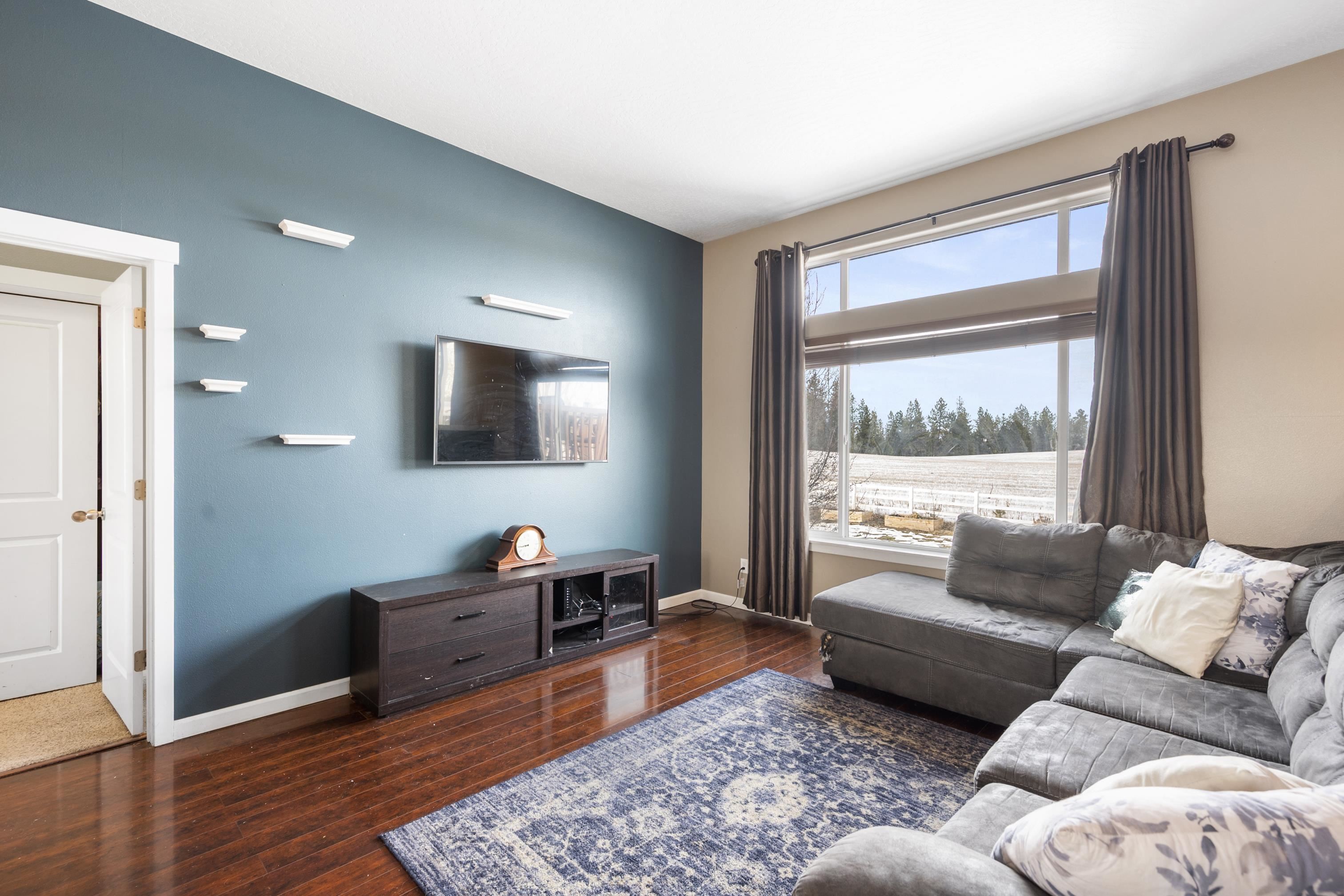 827 East Colbert Road Colbert, WA 99005 - Photo 6 of 41