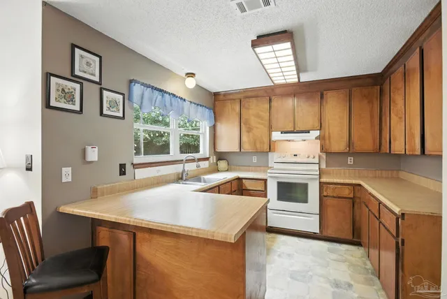 $255,000 | 4532 Tradewinds Place, Pensacola, FL 32514