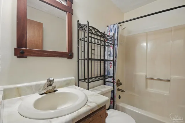 $255,000 | 4532 Tradewinds Place, Pensacola, FL 32514