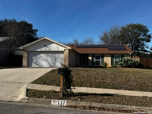 $1,800 | 117 High Oak, Universal City, TX 78148