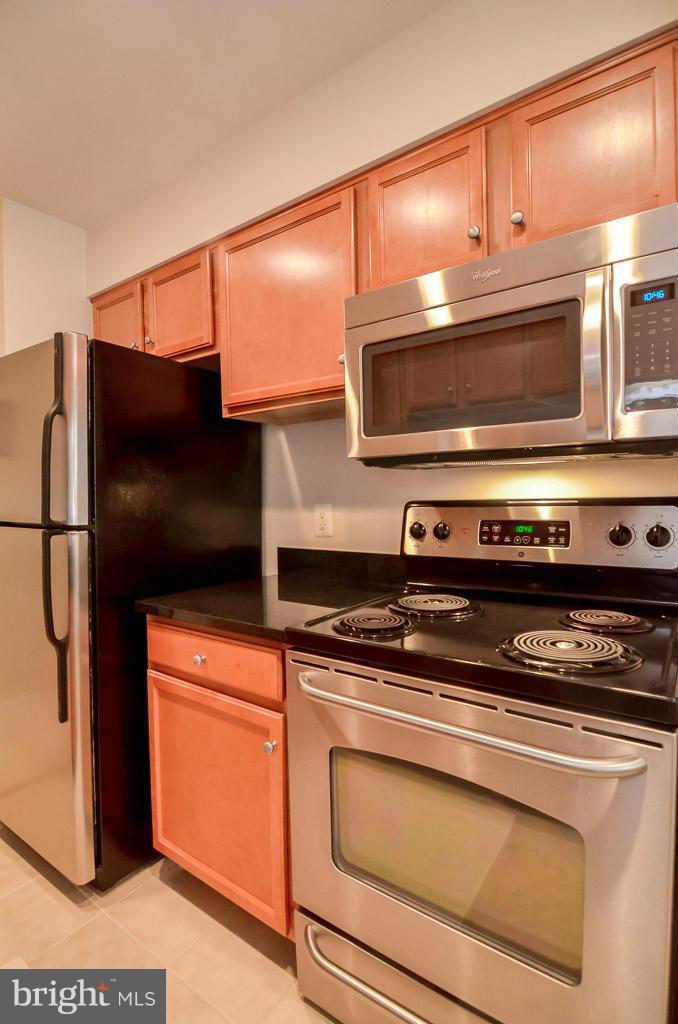 1781 Jonathan Way, Unit F Reston, VA 20190 - Photo 16 of 28 Kitchen