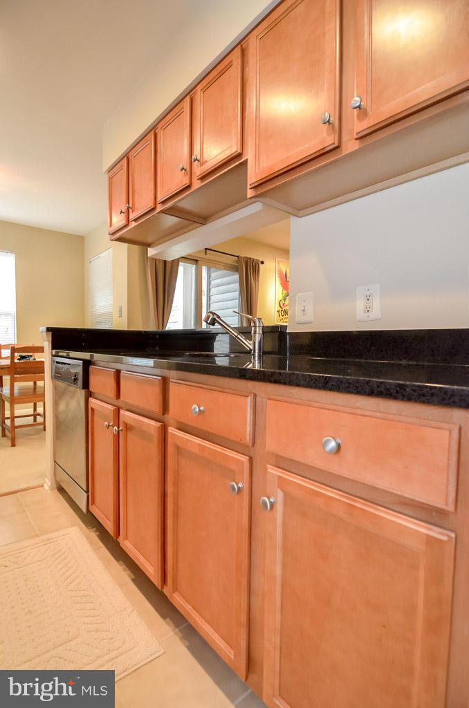 1781 Jonathan Way, Unit F Reston, VA 20190 - Photo 18 of 28 Kitchen
