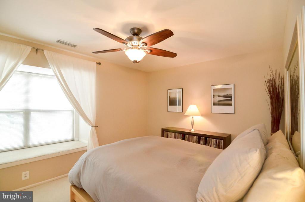 1781 Jonathan Way, Unit F Reston, VA 20190 - Photo 22 of 28 Bedroom (Master)