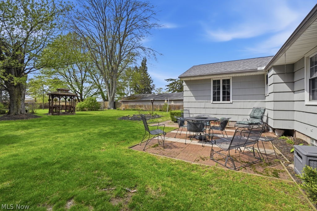 3211 Ridgewood Avenue Ashtabula, OH 44004 - Photo 32 of 37 Back patio