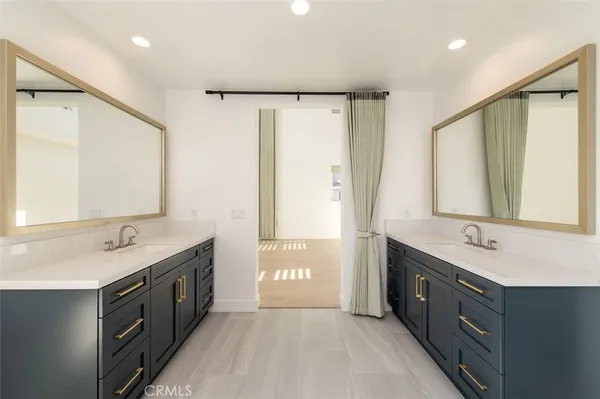 $10,000 | 228 Stage, Irvine, CA 92618