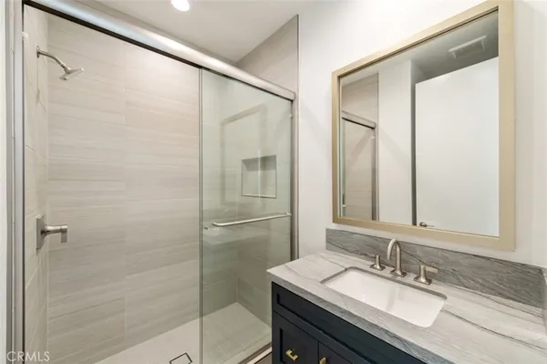 $10,000 | 228 Stage, Irvine, CA 92618