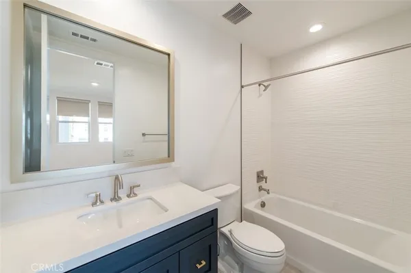 $10,000 | 228 Stage, Irvine, CA 92618