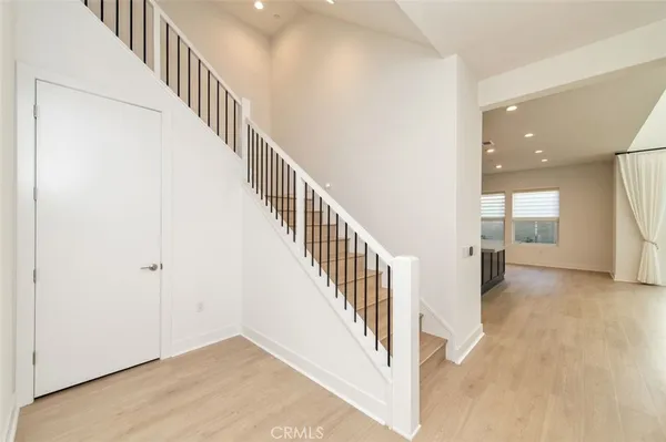$10,000 | 228 Stage, Irvine, CA 92618