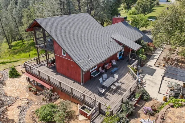 $450,000 | 15553 Middletown Park Drive, Redding, CA 96001
