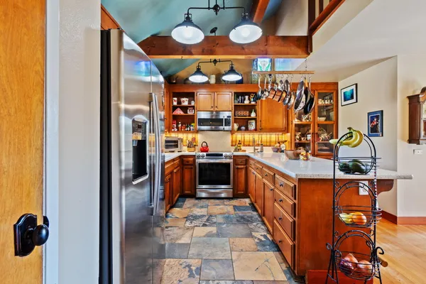 $450,000 | 15553 Middletown Park Drive, Redding, CA 96001