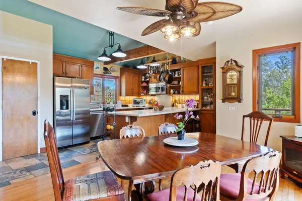 $450,000 | 15553 Middletown Park Drive, Redding, CA 96001