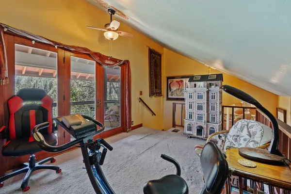 $450,000 | 15553 Middletown Park Drive, Redding, CA 96001